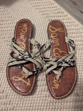 Sam Edelman Snakeskin Sandals Size 7 Thong Flip Flops Dressy Snake print Green